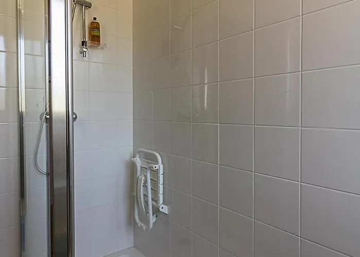 Clair * Pins-Justaret